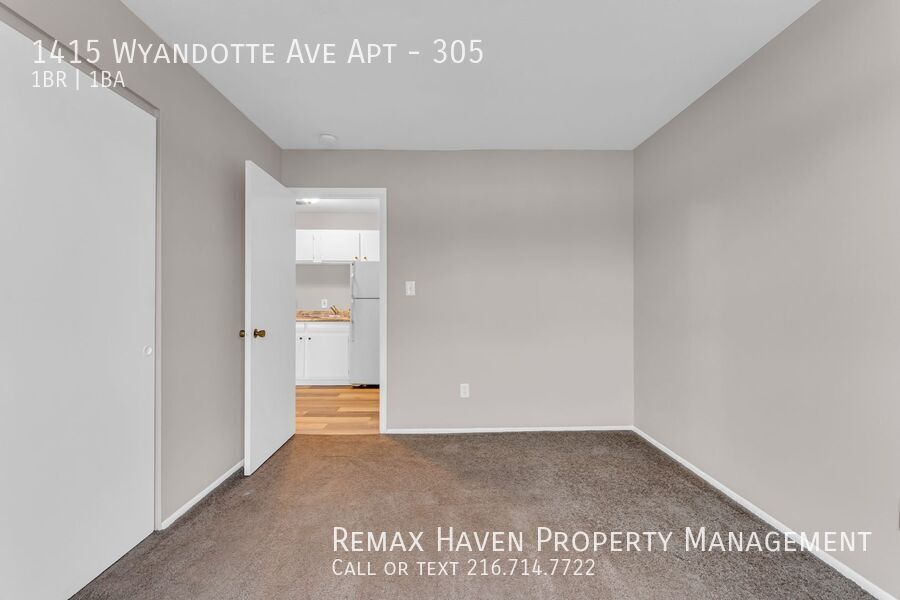 1415 Wyandotte Ave | Unit 305, Lakewood - Spacious 1-bed 1-bath apartment! property image