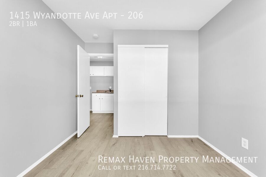 1415 Wyandotte Ave | #206, Lakewood - Spacious 2-bed 1-bath multi-family home! Heat Included! property image