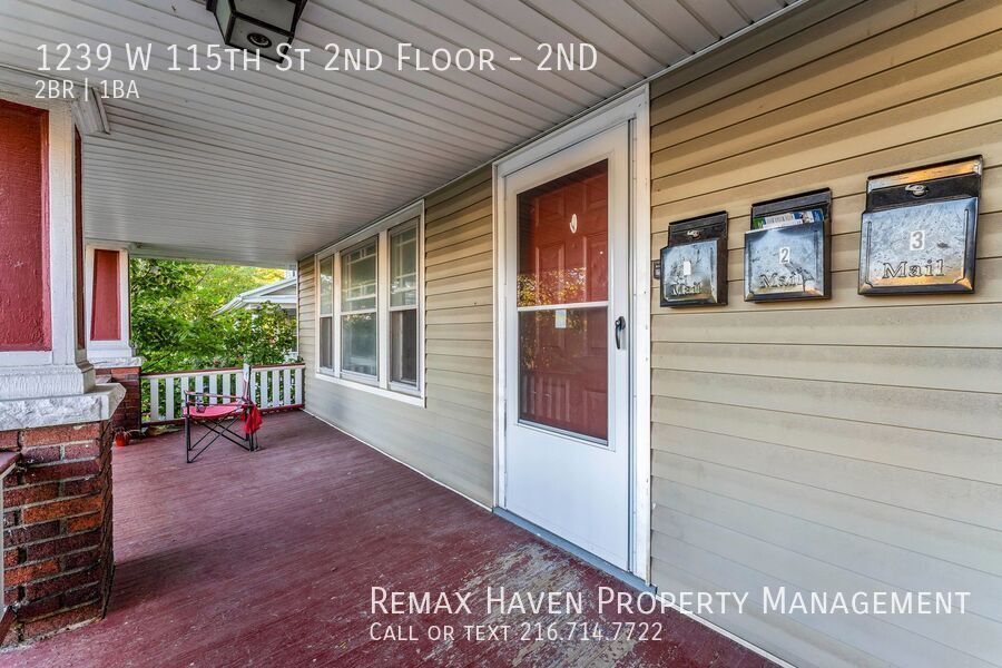 1239 W 115th St | Unit 2, Cleveland - Spacious 2-bed 1-bath multi-family home! Gas Included! property image