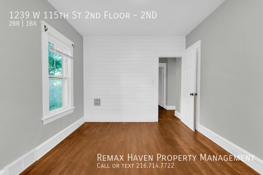 1239 W 115th St | Unit 2, Cleveland - Spacious 2-bed 1-bath multi-family home! Gas Included! property image