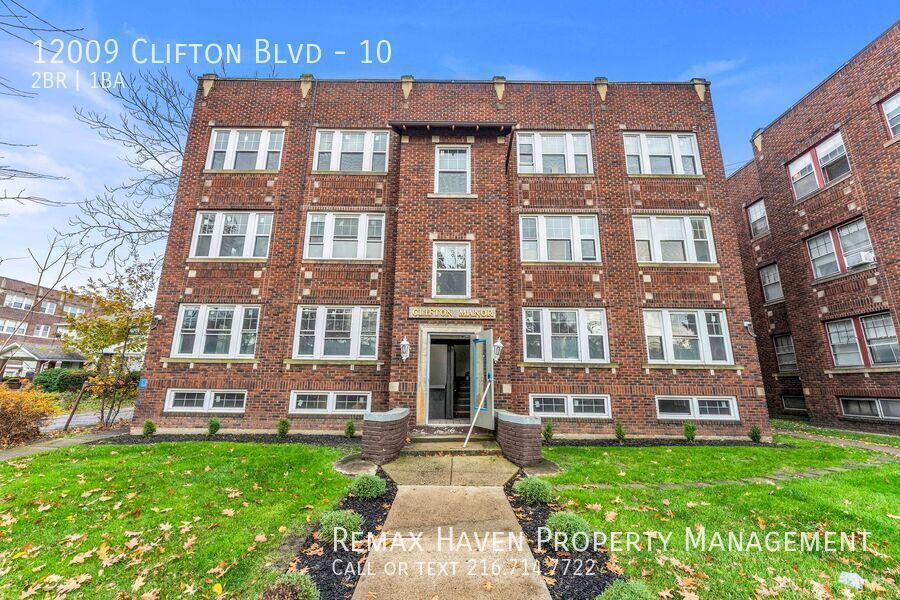 12009 Clifton Blvd | Apt#10, Lakewood - Spacious 2-bed 1-bath apartment! This rental comes with 1 de property image