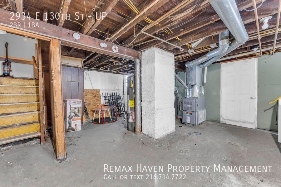 2934 E 130th St | UP, Cleveland - Spacious 2 bed 1 bath multi-family home! property image