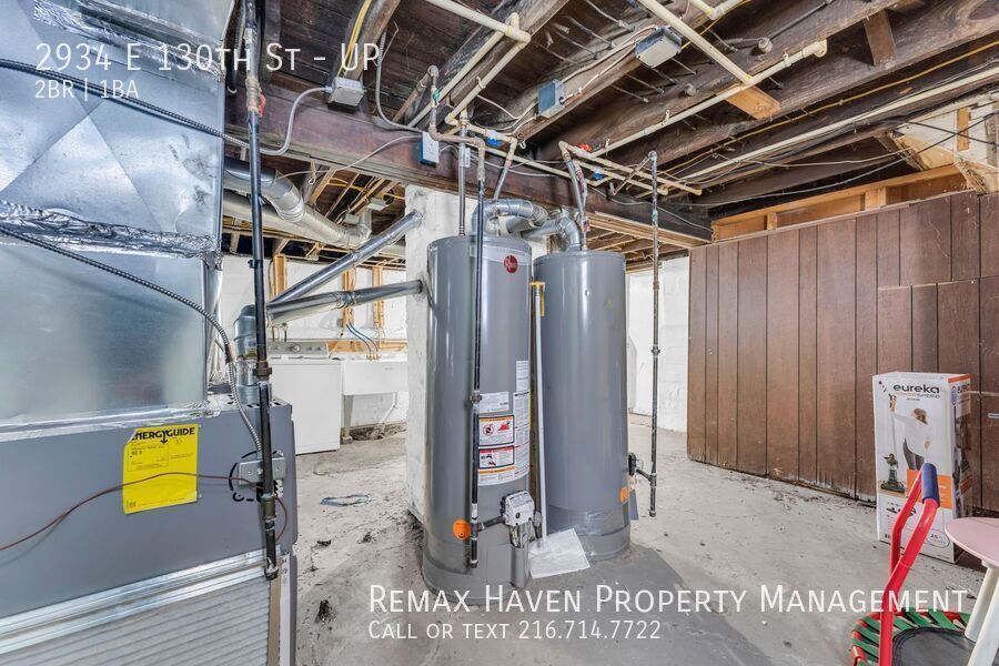 2934 E 130th St | UP, Cleveland - Spacious 2 bed 1 bath multi-family home! property image