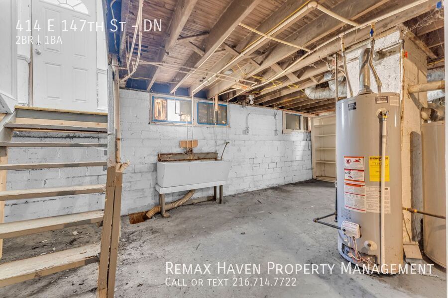 414 E 147th St | DN, Cleveland - Spacious 2-bed 1-bath multi-family home! property image