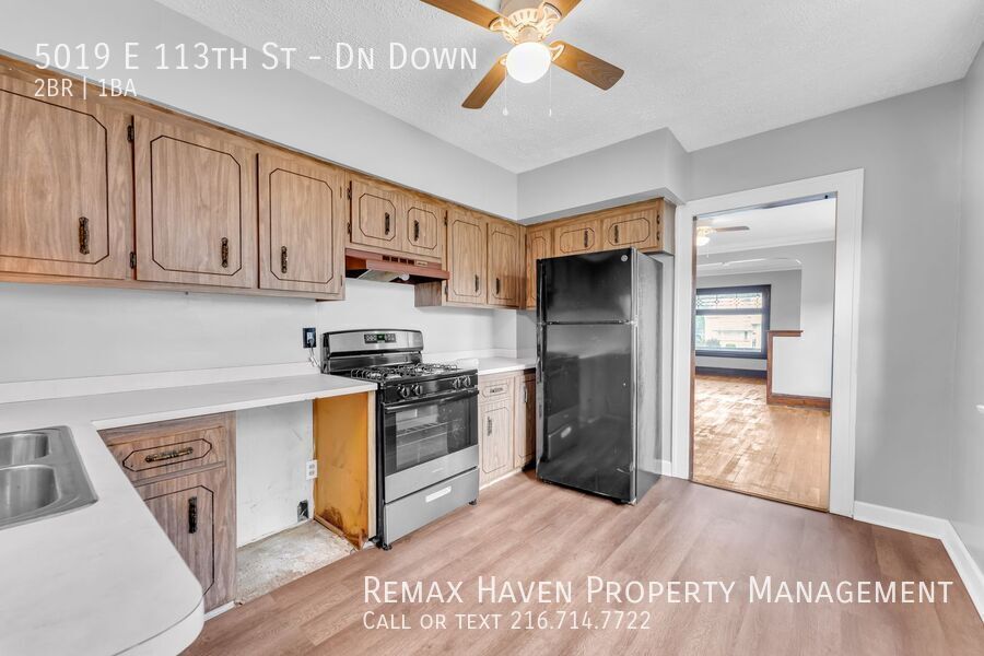 5019 E 113th St | DN, Garfield Heights - Spacious 2 bed 1 bath multi-family home! property image