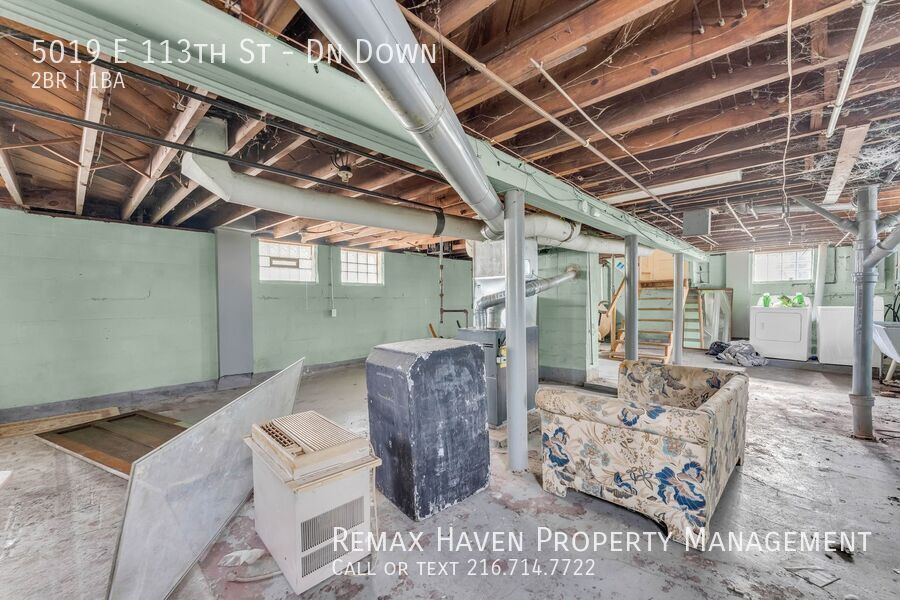 5019 E 113th St | DN, Garfield Heights - Spacious 2 bed 1 bath multi-family home! property image