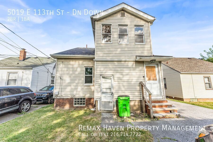 5019 E 113th St | DN, Garfield Heights - Spacious 2 bed 1 bath multi-family home! property image