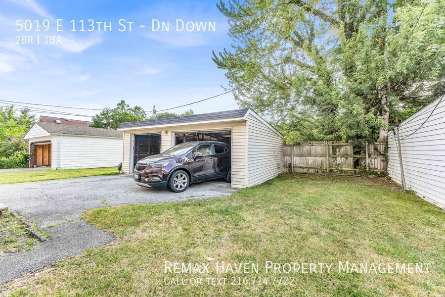 5019 E 113th St | DN, Garfield Heights - Spacious 2 bed 1 bath multi-family home! property image