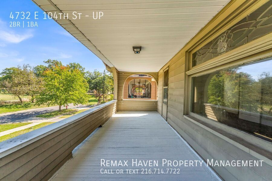 4732 E 104th St | UP, Garfield Heights - Spacious 2-bed 1-bath multi-family home! property image