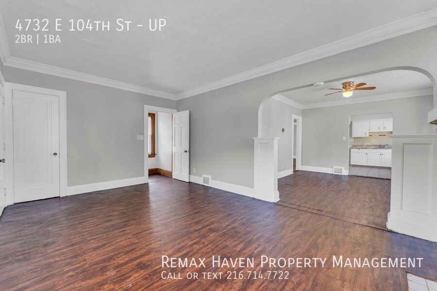 4732 E 104th St | UP, Garfield Heights - Spacious 2-bed 1-bath multi-family home! property image
