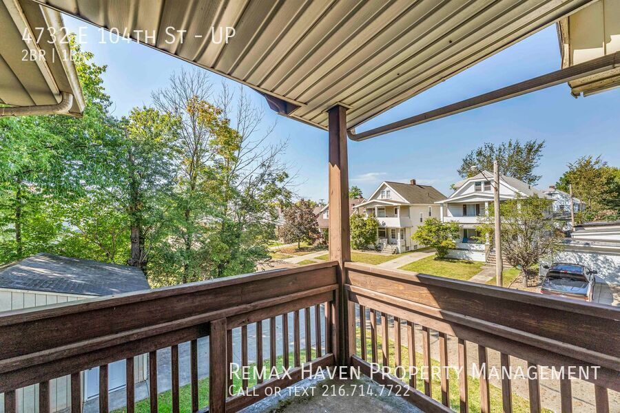 4732 E 104th St | UP, Garfield Heights - Spacious 2-bed 1-bath multi-family home! property image