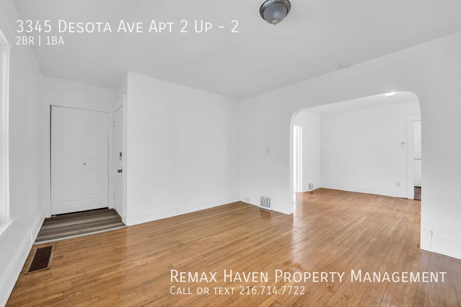 3345 Desota Ave | Unit 2, Cleveland Heights- Spacious 2-bed 1-bath multi-family home! property image