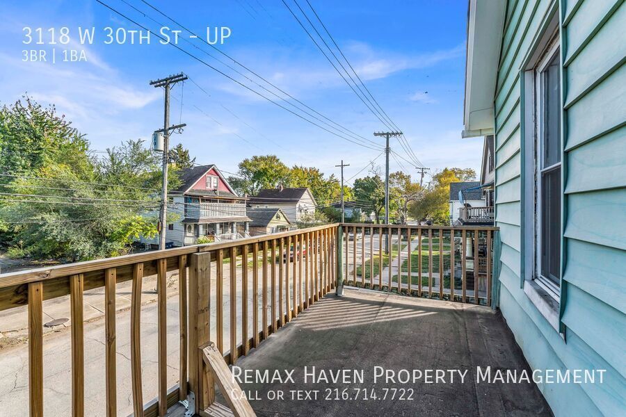 3118 W 30th St | UP, Cleveland - Spacious 3-bed 1-bath multi-family home! property image