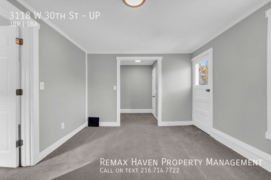 3118 W 30th St | UP, Cleveland - Spacious 3-bed 1-bath multi-family home! property image