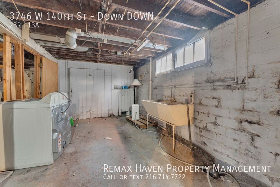 3746 W 140th St | DN, Cleveland - Spacious 2-bed 1-bath multi-family home! property image