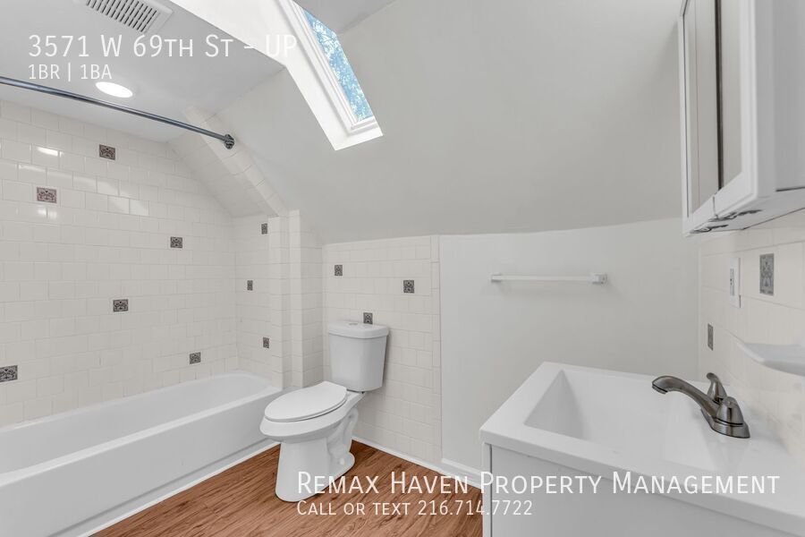 3571 W 69th St | UP, Cleveland - Spacious 1 bed 1 bath multi-family home! property image