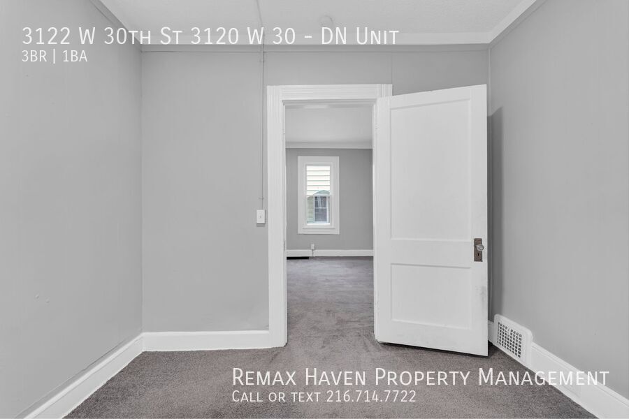 3120(3122) W 30th St | DN, Cleveland - Spacious 3-bed 1-bath multi-family home! property image