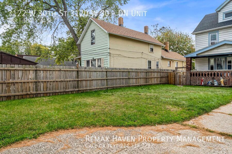 3120(3122) W 30th St | DN, Cleveland - Spacious 3-bed 1-bath multi-family home! property image