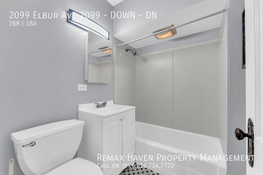 2099 Elbur | DN, Lakewood - Spacious 2-bed 1-bath multi-family home! property image