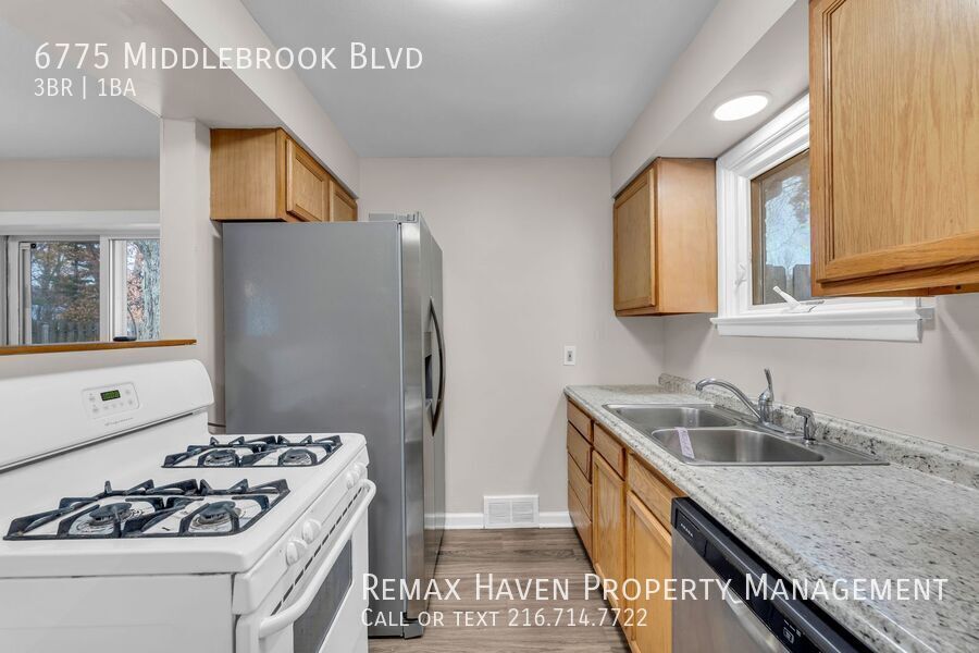 6775 Middlebrook Blvd, Middleburg Heights - Spacious 3-bed 1-bath single-family home! property image