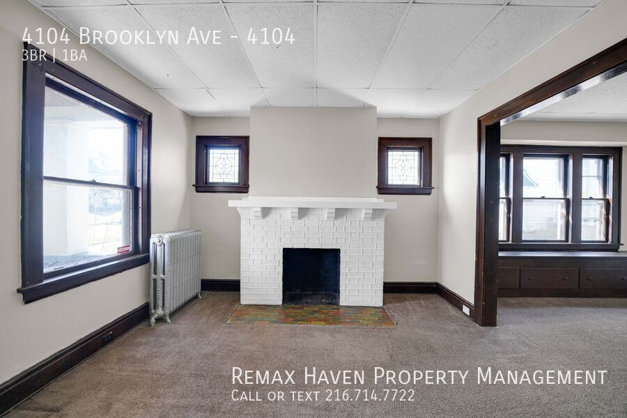 4104 Brooklyn Ave | Left Side, Cleveland - Spacious 3-bed 1-bath multi-family home! property image
