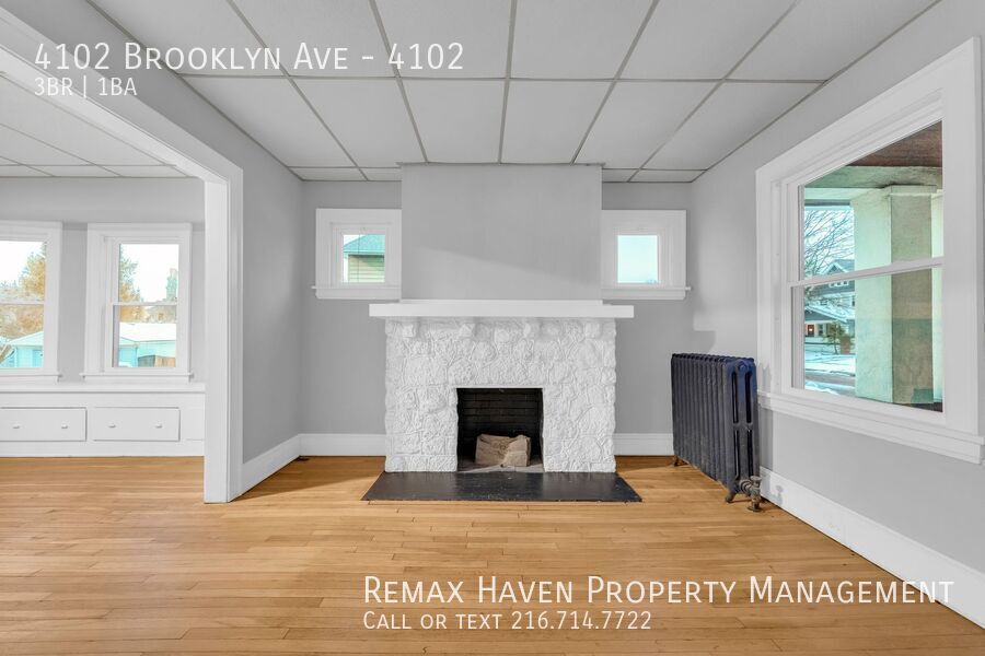 4102 Brooklyn Ave | Right Side, Cleveland - Spacious 3-bed 1-bath multi-family home! property image