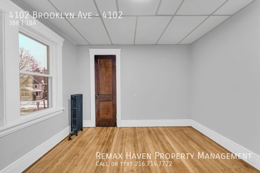 4102 Brooklyn Ave | Right Side, Cleveland - Spacious 3-bed 1-bath multi-family home! property image