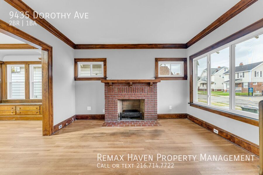 9435 Dorothy Ave, Garfield Heights - Spacious 2-bed 1-bath single-family home! property image