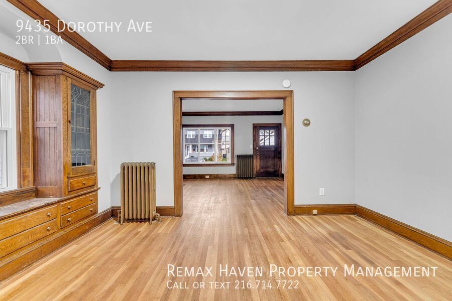 9435 Dorothy Ave, Garfield Heights - Spacious 2-bed 1-bath single-family home! property image