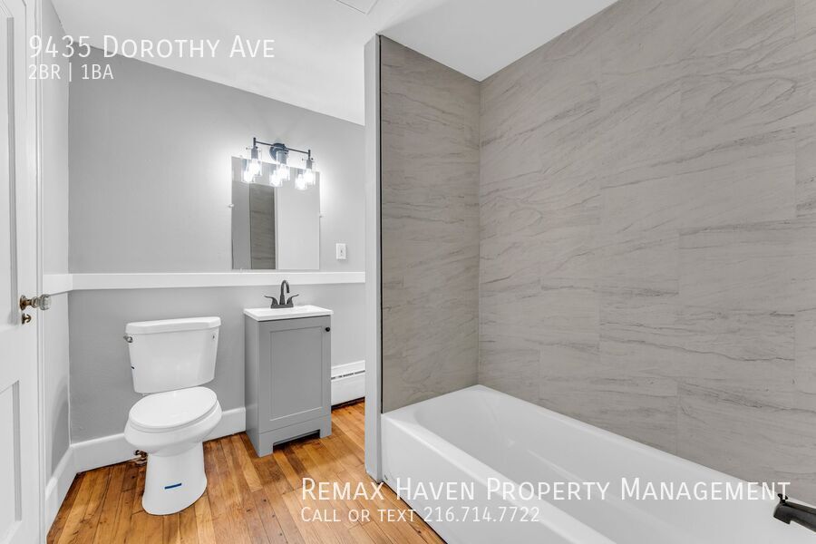 9435 Dorothy Ave, Garfield Heights - Spacious 2-bed 1-bath single-family home! property image