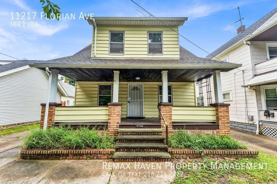 11217 Florian Ave, Cleveland  - Spacious 3 bed 2 bath single family home! property image