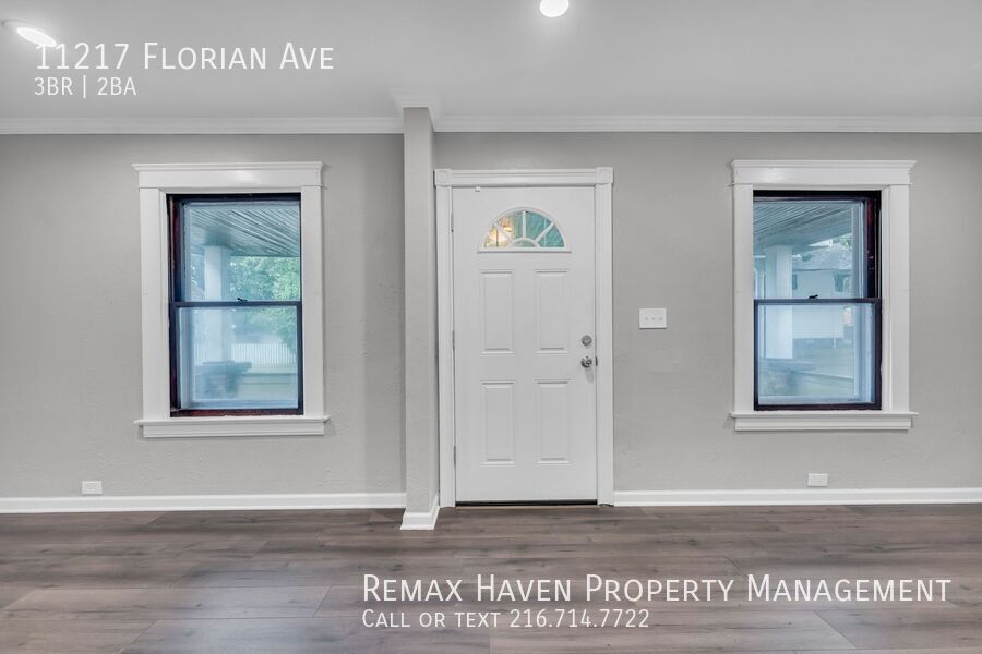 11217 Florian Ave, Cleveland  - Spacious 3 bed 2 bath single family home! property image