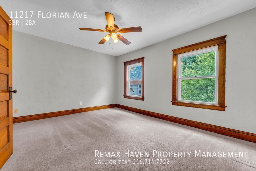 11217 Florian Ave, Cleveland  - Spacious 3 bed 2 bath single family home! property image