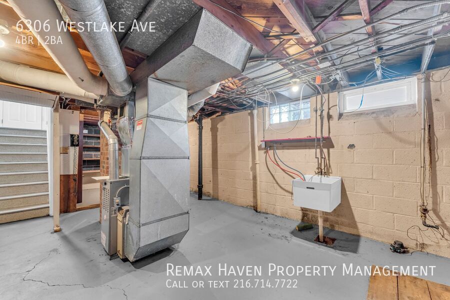 6306 Westlake Ave, Parma - Spacious 4-bed 2-bath single-family home! property image