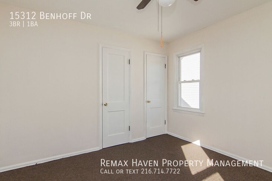 15312 Benhoff Dr, Maple Heights - Spacious 3-bed 1-bath single-family home! property image
