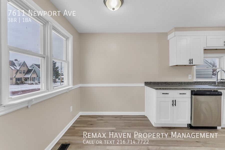 7611 Newport Ave, Parma - Spacious 3-bed 1-bath single-family home! property image