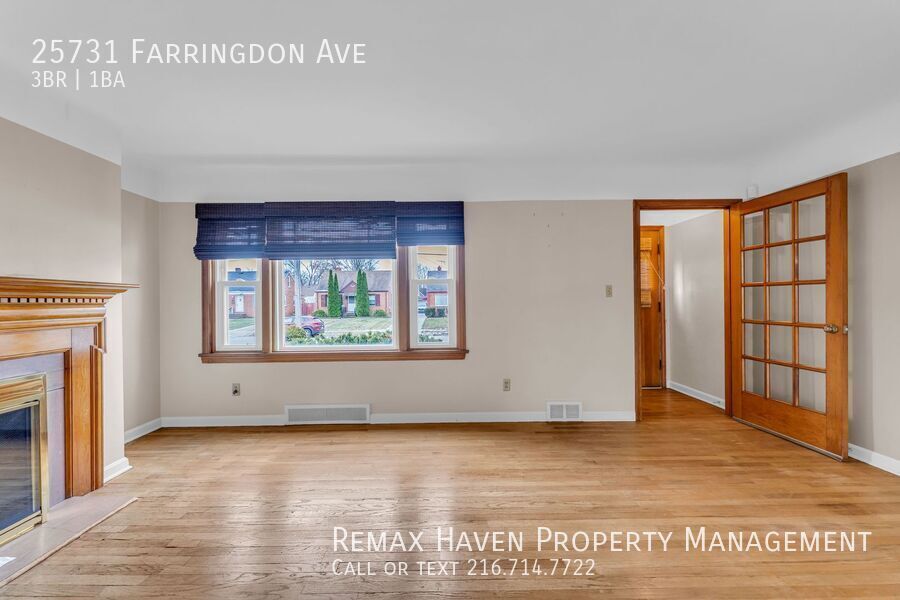 25731 Farringdon Ave, Euclid - Spacious 3-bed 1-bath single-family home! property image