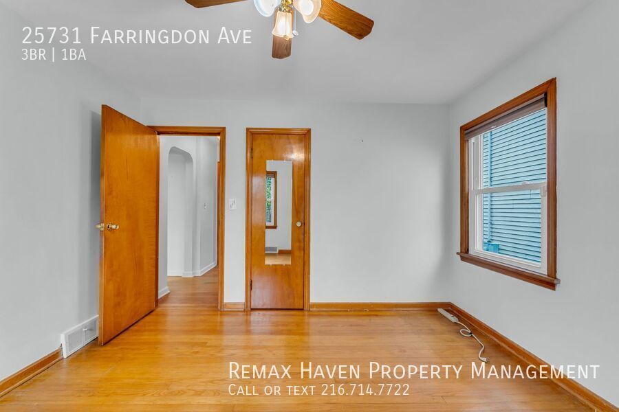 25731 Farringdon Ave, Euclid - Spacious 3-bed 1-bath single-family home! property image