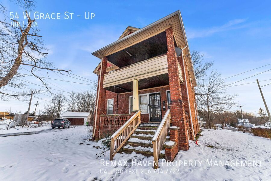 54 W Grace St | UP, Bedford - Spacious 3-bed 2-bath multi-family home! property image
