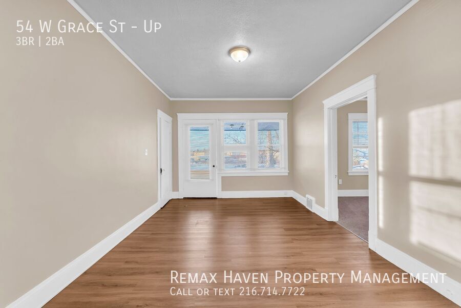 54 W Grace St | UP, Bedford - Spacious 3-bed 2-bath multi-family home! property image