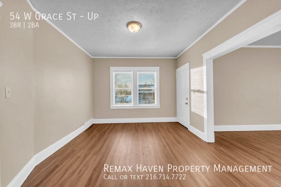 54 W Grace St | UP, Bedford - Spacious 3-bed 2-bath multi-family home! property image