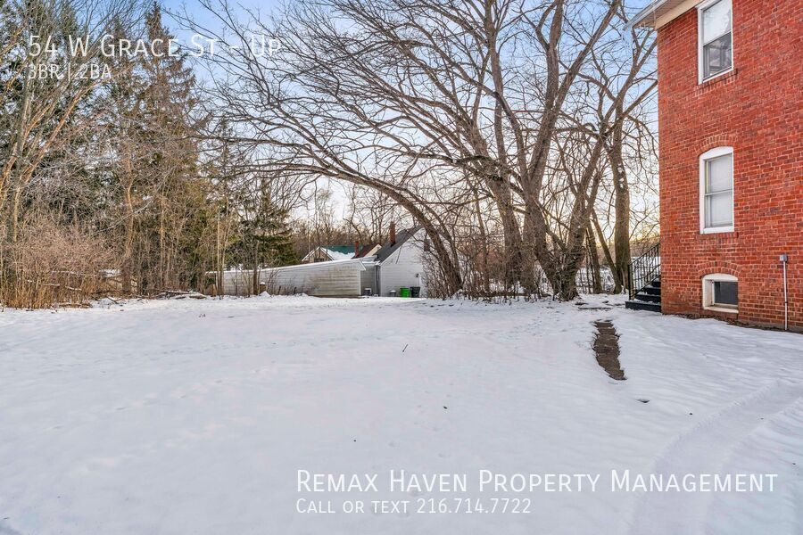 54 W Grace St | UP, Bedford - Spacious 3-bed 2-bath multi-family home! property image