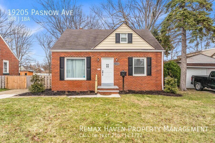 19205 Pasnow Ave, Euclid - Spacious 3-bed 1-bath single-family home! property image