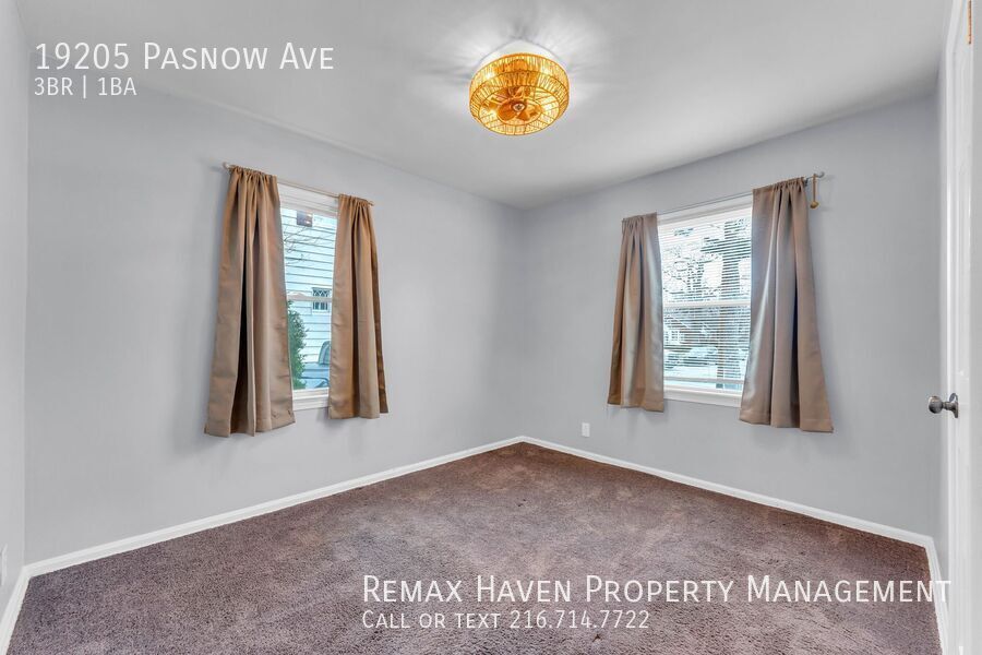 19205 Pasnow Ave, Euclid - Spacious 3-bed 1-bath single-family home! property image