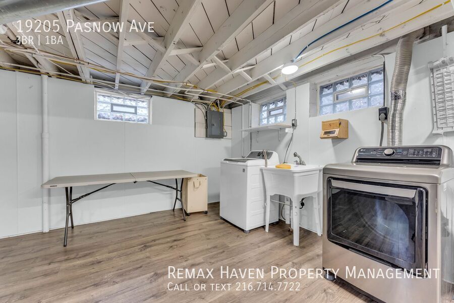 19205 Pasnow Ave, Euclid - Spacious 3-bed 1-bath single-family home! property image