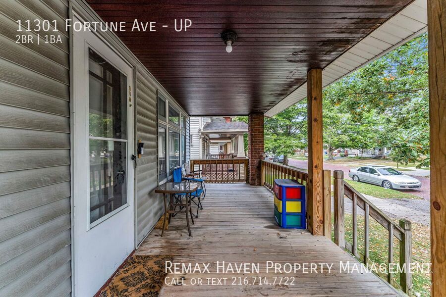 11301 Fortune Ave | UP, Cleveland - Spacious 2-bed 1-bath multi-family home!  property image