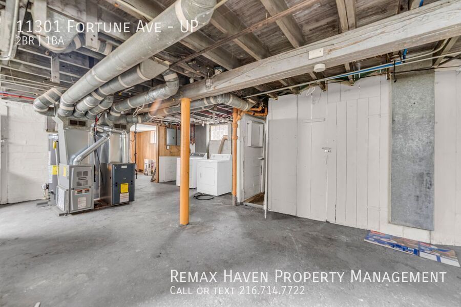 11301 Fortune Ave | UP, Cleveland - Spacious 2-bed 1-bath multi-family home!  property image
