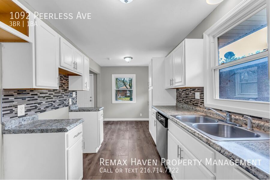 1092 Peerless Ave, Akron - Spacious 3 bed 1 bath single family home! property image