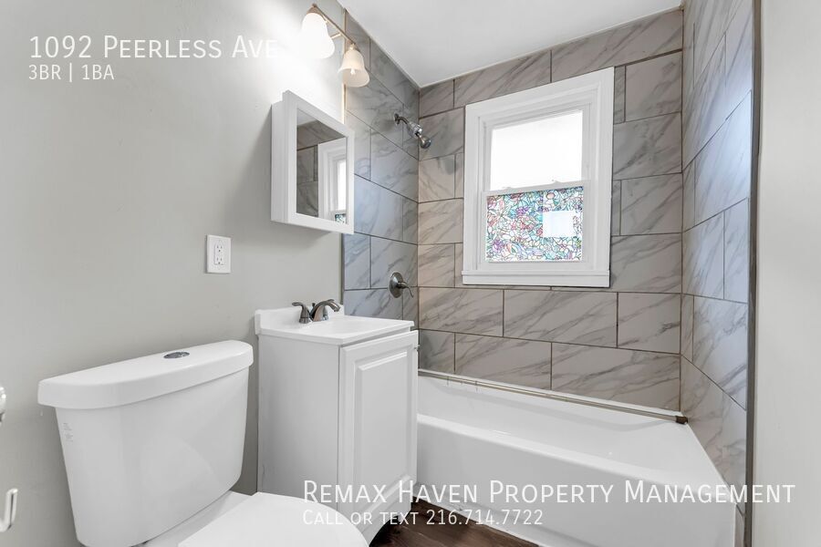 1092 Peerless Ave, Akron - Spacious 3 bed 1 bath single family home! property image