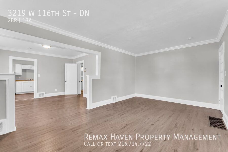 3219 W 116th St | DN, Cleveland - Spacious 2-bed 1-bath multi-family home! property image